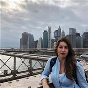 Bachelor laureate in Modern Literature with 5 years of experience teaching students and adults, gives Italian lessons, aimed also at obtaining the CELI and CILS Certificates